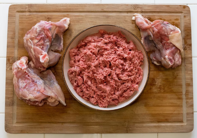 REGGIES RAW - Simple Chicken